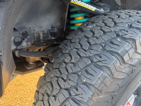 Used 2010 Toyota FJ Cruiser 4WD image 9