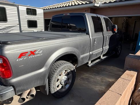 Used 2010 Ford F250 Lariat image 5
