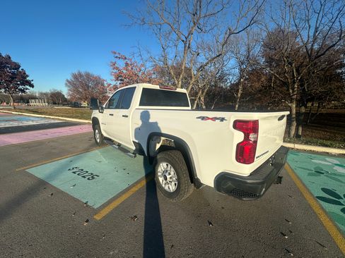 Used 2020 Chevrolet Silverado 2500 W/T w/ WT Convenience Package image 9