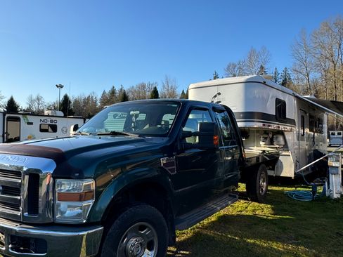 Used 2008 Ford F350 XLT image 2