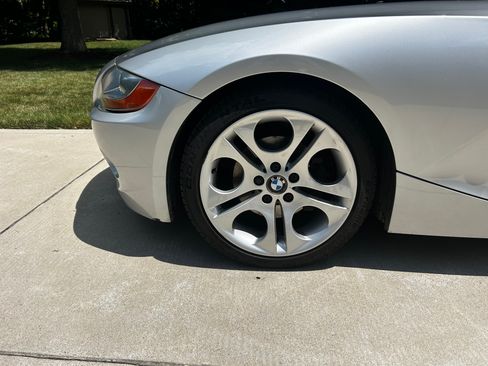Used 2004 BMW Z4 3.0i RWD image 6