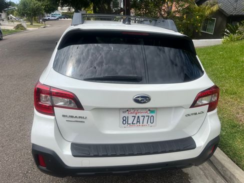 Used 2019 Subaru Outback 2.5i Limited w/ Popular Package #2 AWD/4WD image 11