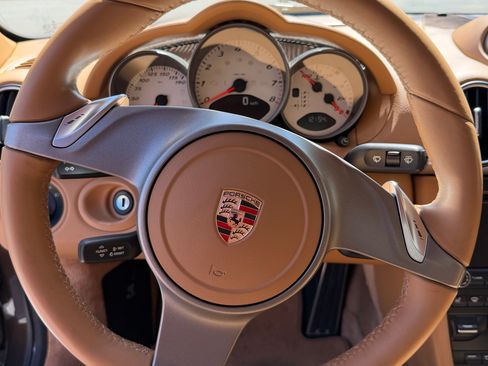 Used 2009 Porsche Cayman S RWD image 9