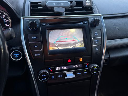 Used 2015 Toyota Camry LE FWD image 9