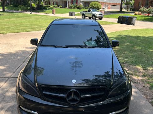 Used 2011 Mercedes-Benz C 300 4MATIC Sedan image 6