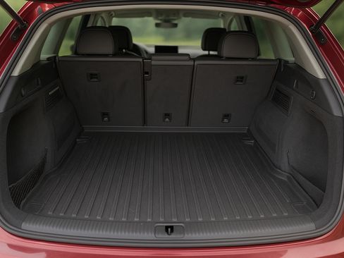 Used 2018 Audi Q5 2.0T Premium Plus w/ Premium Plus Package image 4