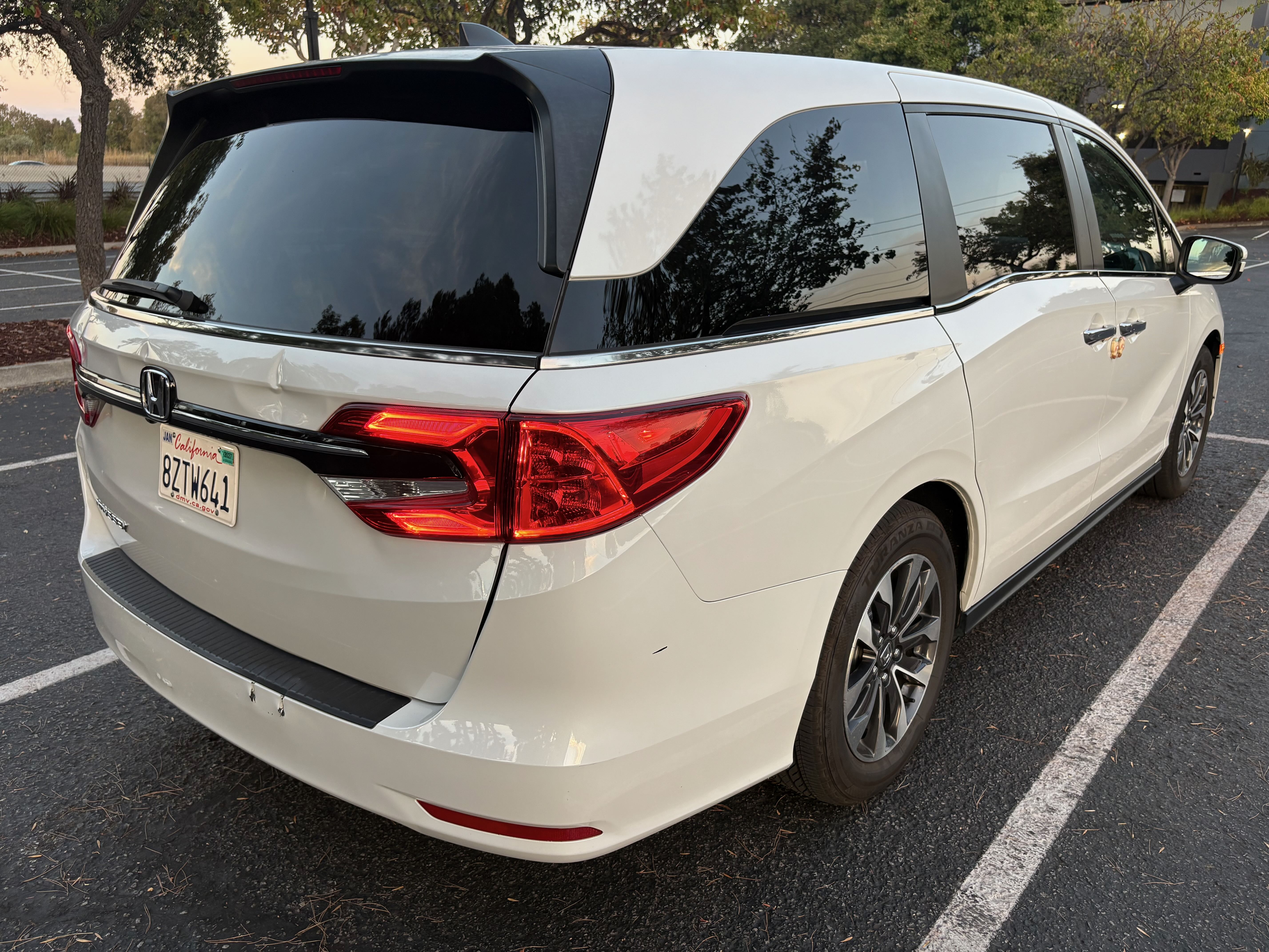 Used 2022 Honda Odyssey EX-L image 8