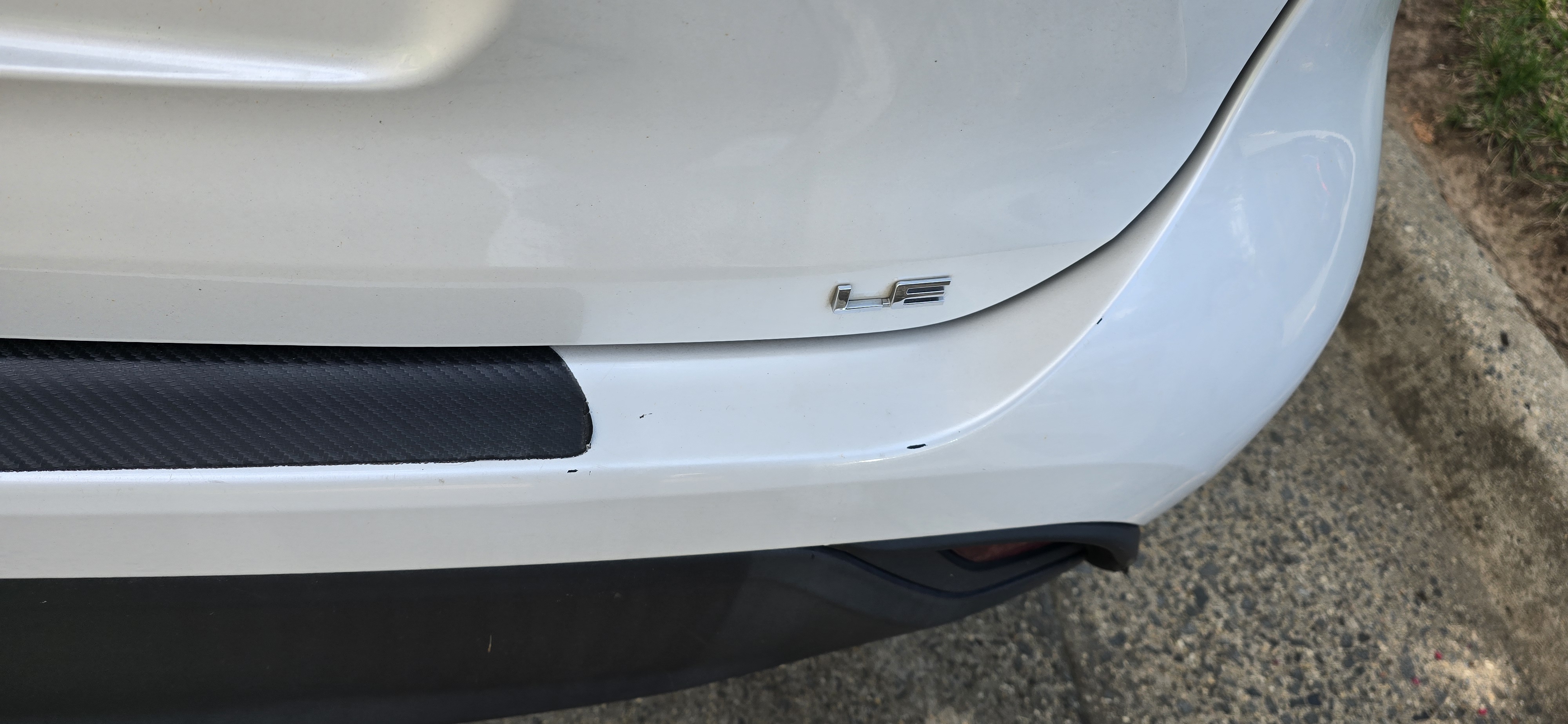 Used 2022 Toyota Highlander LE FWD image 8