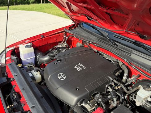 Used 2007 Toyota Tacoma X-Runner RWD image 15