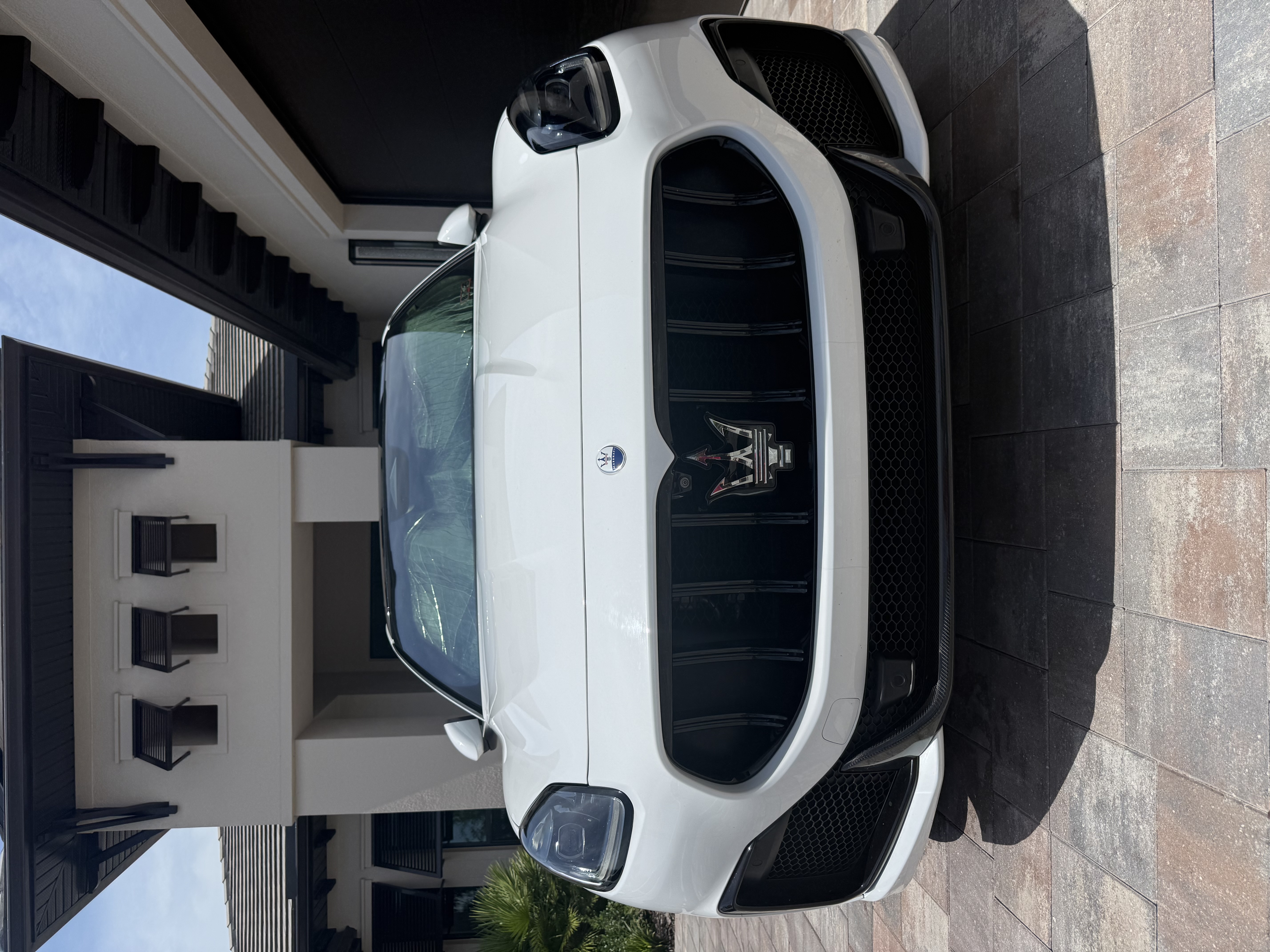 Used 2023 Maserati Grecale Trofeo AWD/4WD image 2
