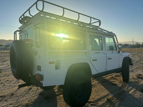 Used 1993 Land Rover Defender 110 image 29