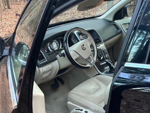 Used 2015 Volvo XC60 T5 image 6