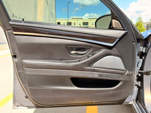 Used 2016 BMW M5 RWD image 19