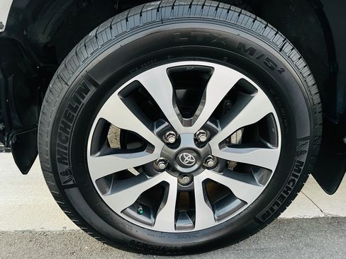 Used 2019 Toyota Tundra Limited RWD image 24