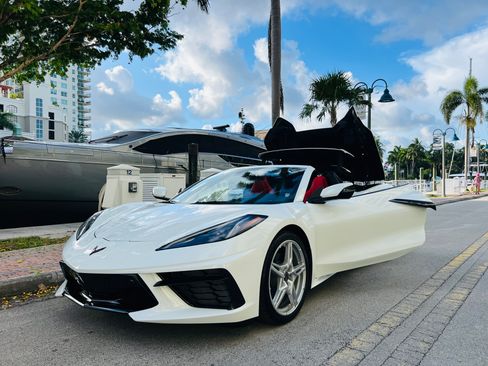 Used 2024 Chevrolet Corvette Stingray Preferred Conv w/ 2LT image 4