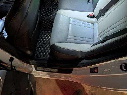 Used 2018 Genesis G80 3.3T Sport image 17