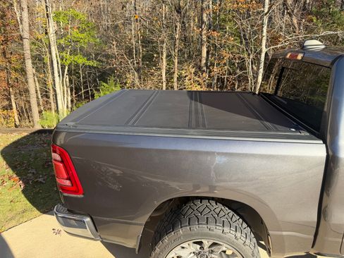 Used 2022 RAM 1500 Big Horn image 8