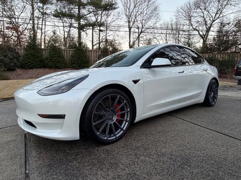 Used 2021 Tesla Model 3 Performance image 2