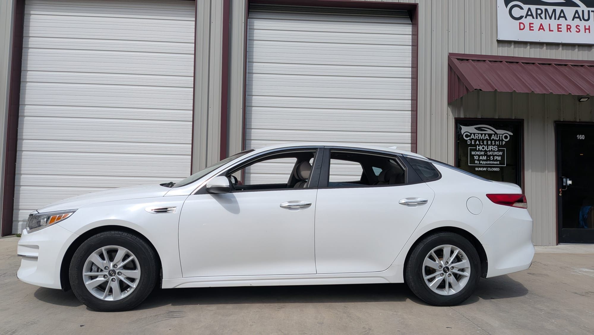 Used 2017 Kia Optima LX FWD image 6