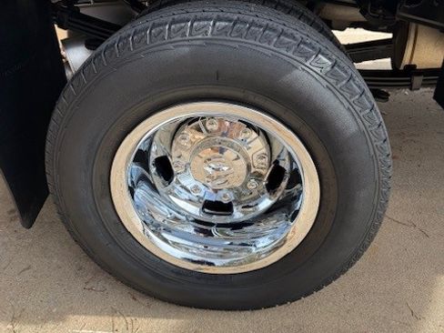 Used 2024 RAM 3500 Tradesman w/ Chrome Appearance Group image 11