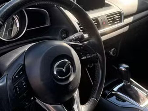 Used 2015 MAZDA MAZDA3 s Grand Touring image 9