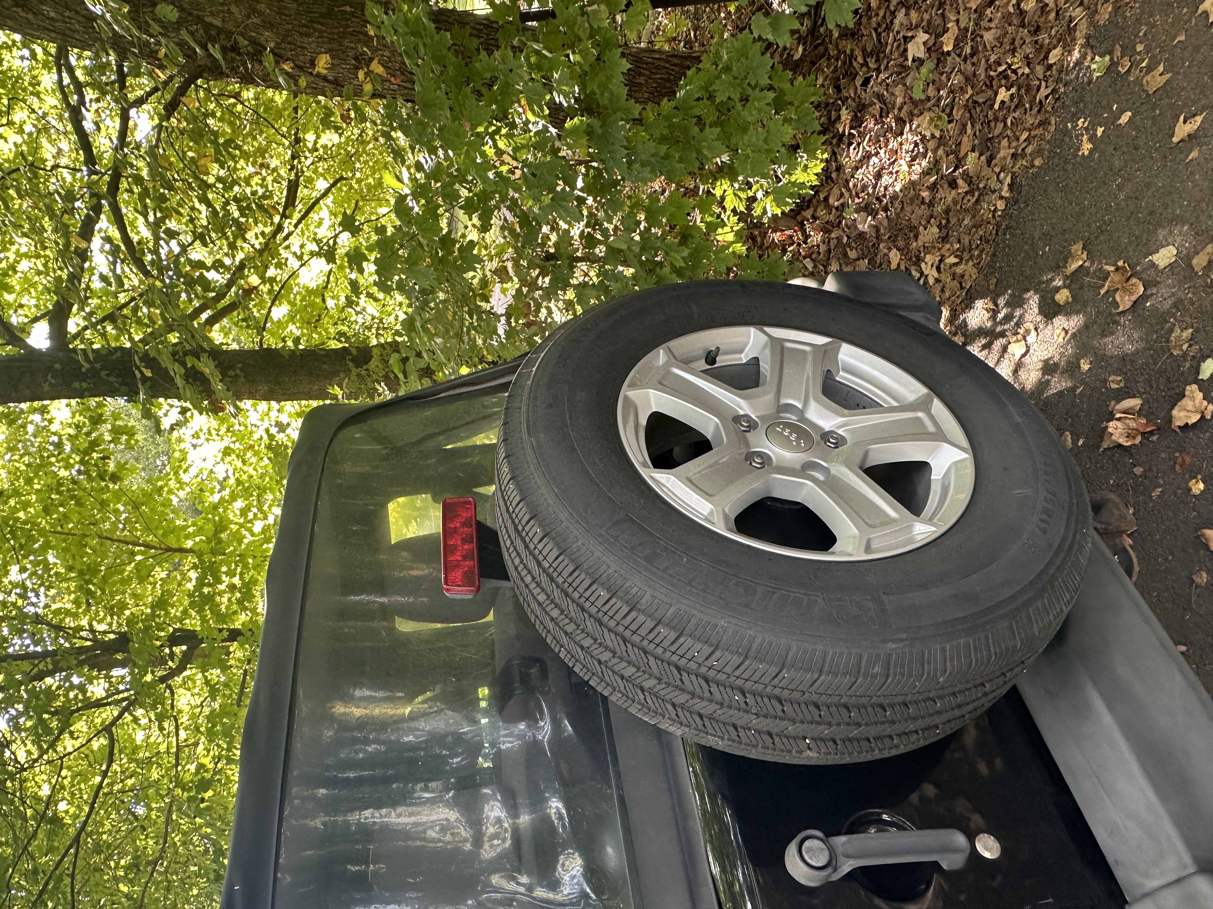 Used 2011 Jeep Wrangler Sport AWD/4WD image 5
