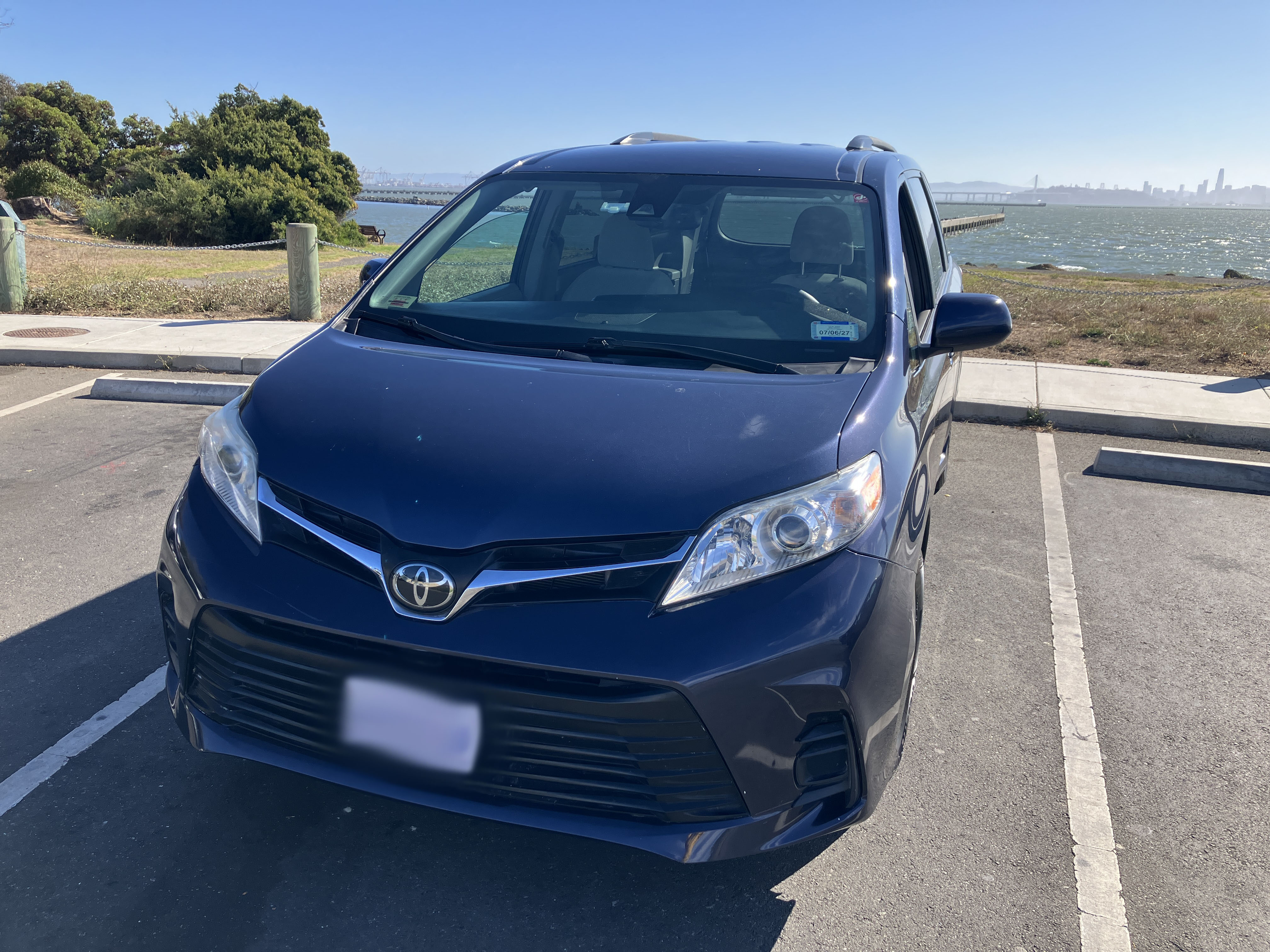 Used 2018 Toyota Sienna LE FWD image 5