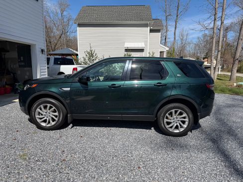 Used 2016 Land Rover Discovery Sport HSE image 5