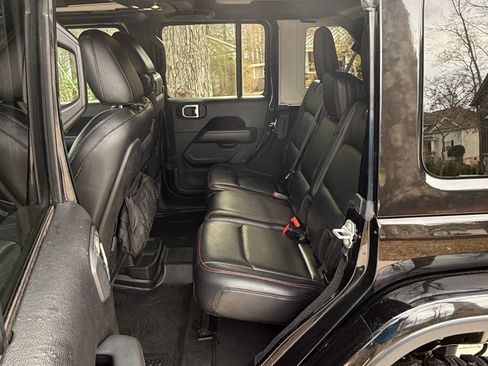 Used 2019 Jeep Wrangler Unlimited Rubicon image 15