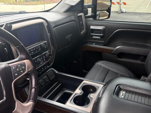 Used 2018 GMC Sierra 1500 Denali image 13