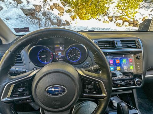 Used 2018 Subaru Outback 2.5i Limited image 12