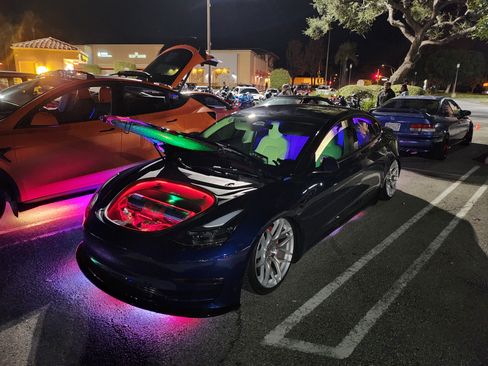 Used 2022 Tesla Model 3 Long Range image 4