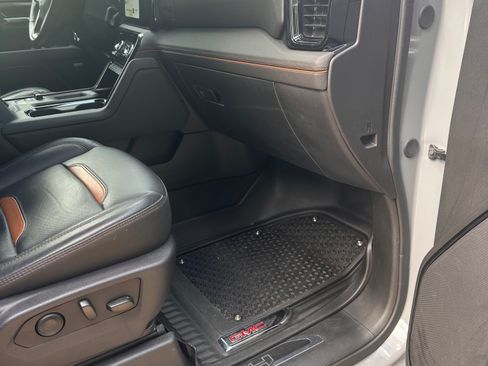 Used 2025 GMC Sierra 2500 AT4 w/ AT4 Premium Plus Package AWD/4WD image 31