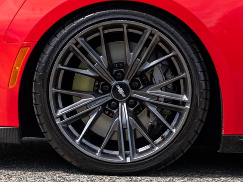 Used 2017 Chevrolet Camaro ZL1 RWD image 9