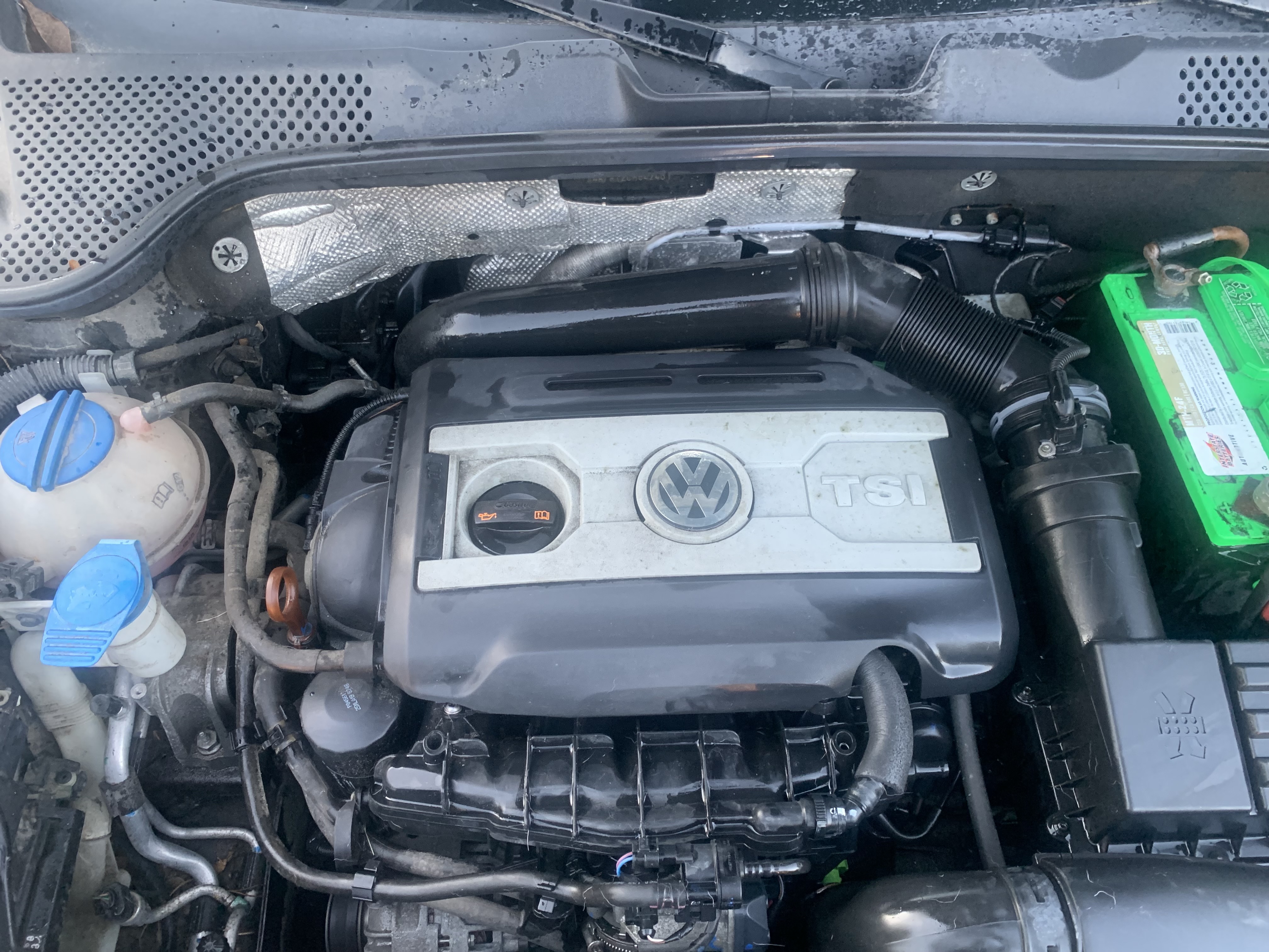 Used 2012 Volkswagen Beetle 2.0T FWD image 11