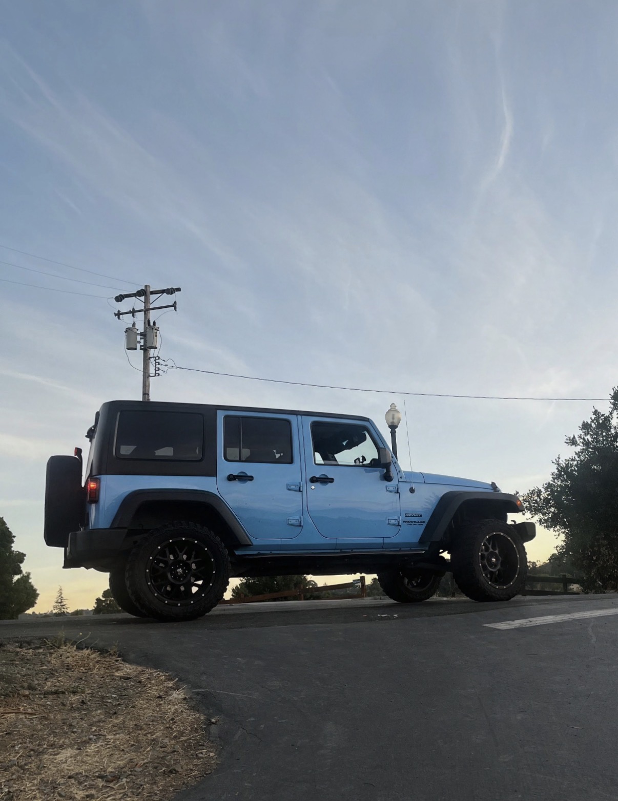 Used 2017 Jeep Wrangler Unlimited Sport w/ Quick Order Package 24S AWD/4WD image 5