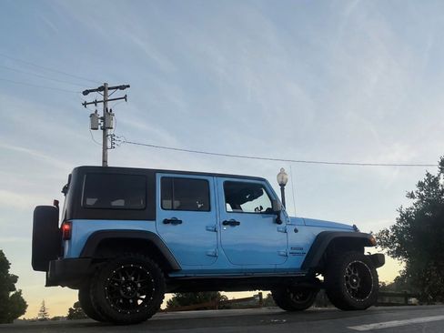 Used 2017 Jeep Wrangler Unlimited Sport w/ Quick Order Package 24S AWD/4WD image 5