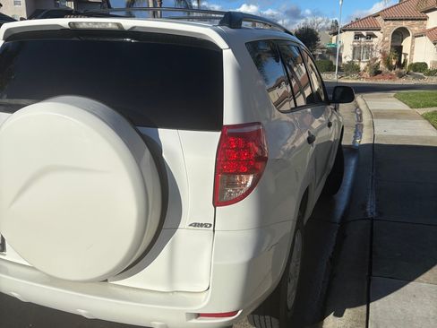 Used 2008 Toyota RAV4 Sport Utility 4D image 6