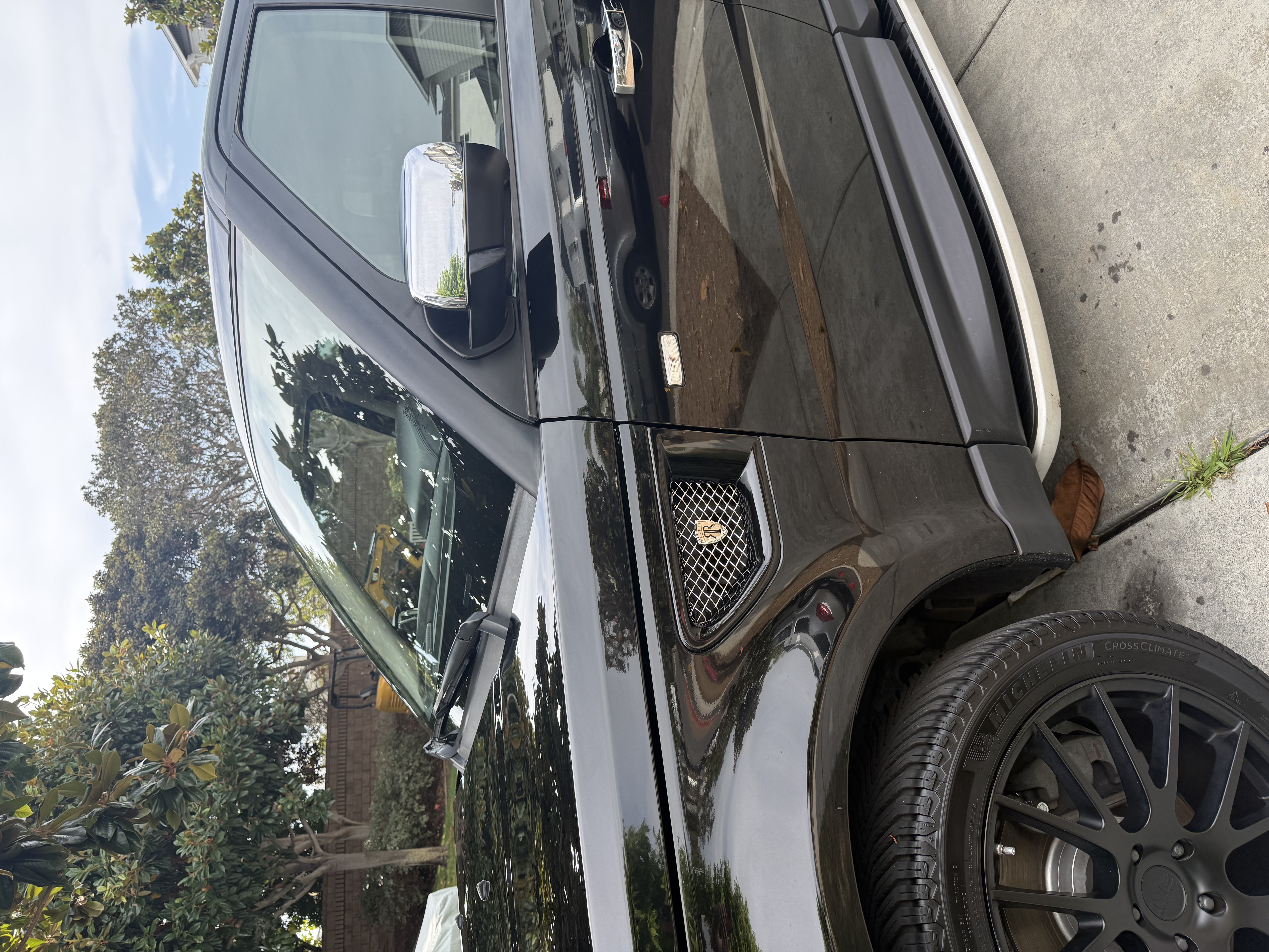 Used 2011 Land Rover Range Rover Sport HSE LUX AWD/4WD image 5