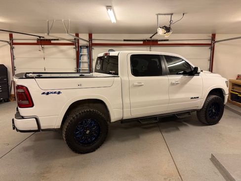 Used 2020 RAM 1500 Laramie w/ Sport Appearance Package image 9