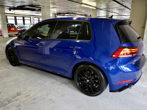 Used 2019 Volkswagen Golf R 4-Door AWD/4WD image 14