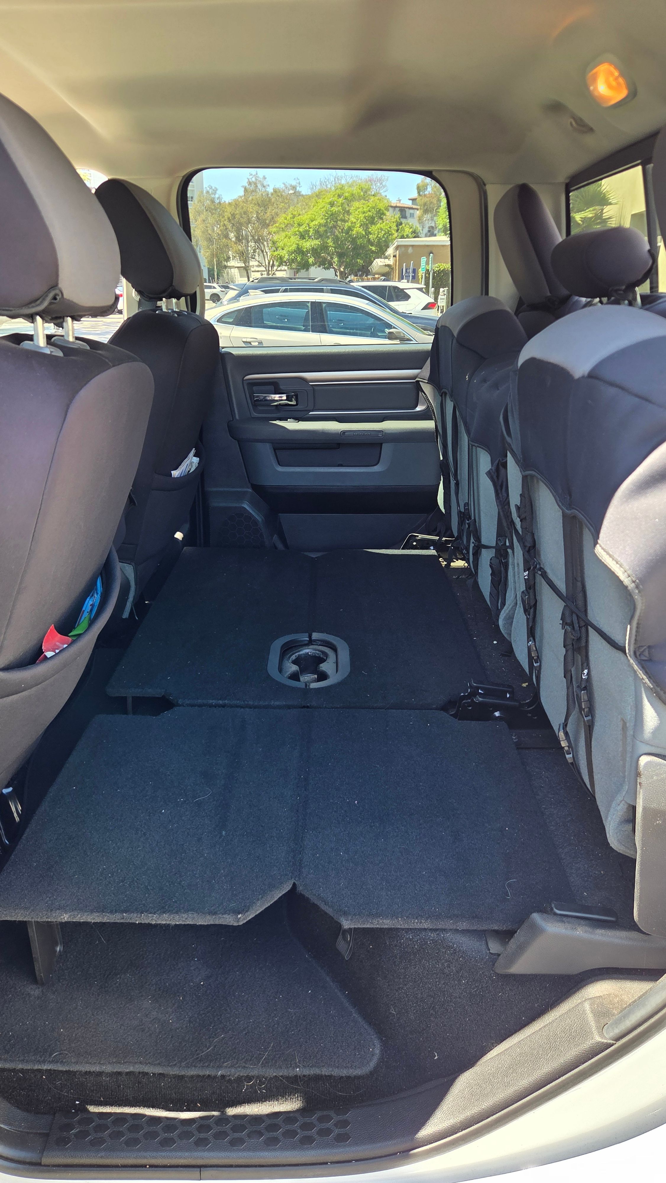 Used 2015 RAM 1500 Big Horn RWD image 14