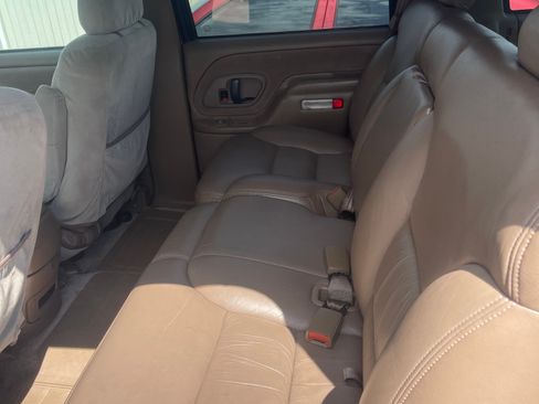 Used 1995 Chevrolet Tahoe 4WD image 8
