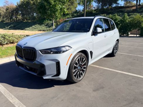 Used 2025 BMW X5 xDrive50e w/ M Sport Package AWD/4WD image 1