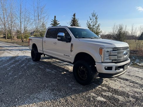 Used 2019 Ford F250 Platinum w/ Platinum Ultimate Package image 1