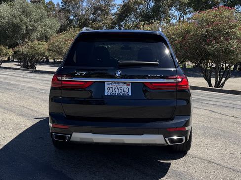 Used 2022 BMW X7 xDrive40i w/ Premium Package AWD/4WD image 6