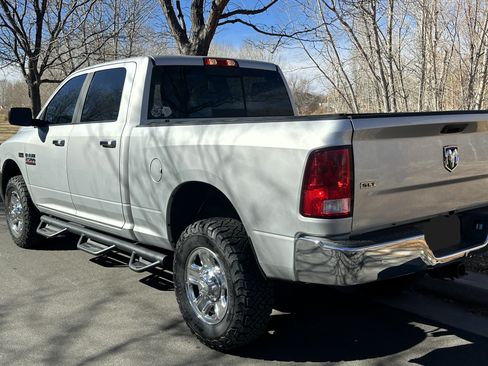 Used 2018 RAM 2500 SLT image 2