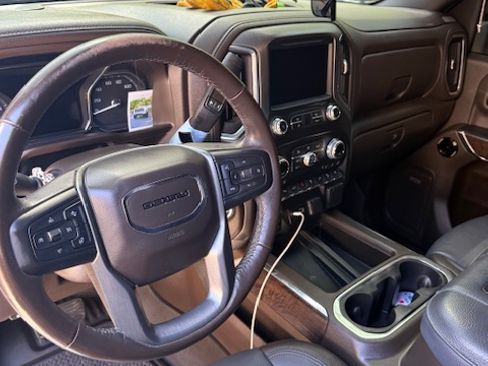 Used 2022 GMC Sierra 2500 Denali AWD/4WD image 15