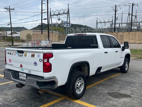 Used 2020 Chevrolet Silverado 2500 W/T w/ WT Convenience Package image 2