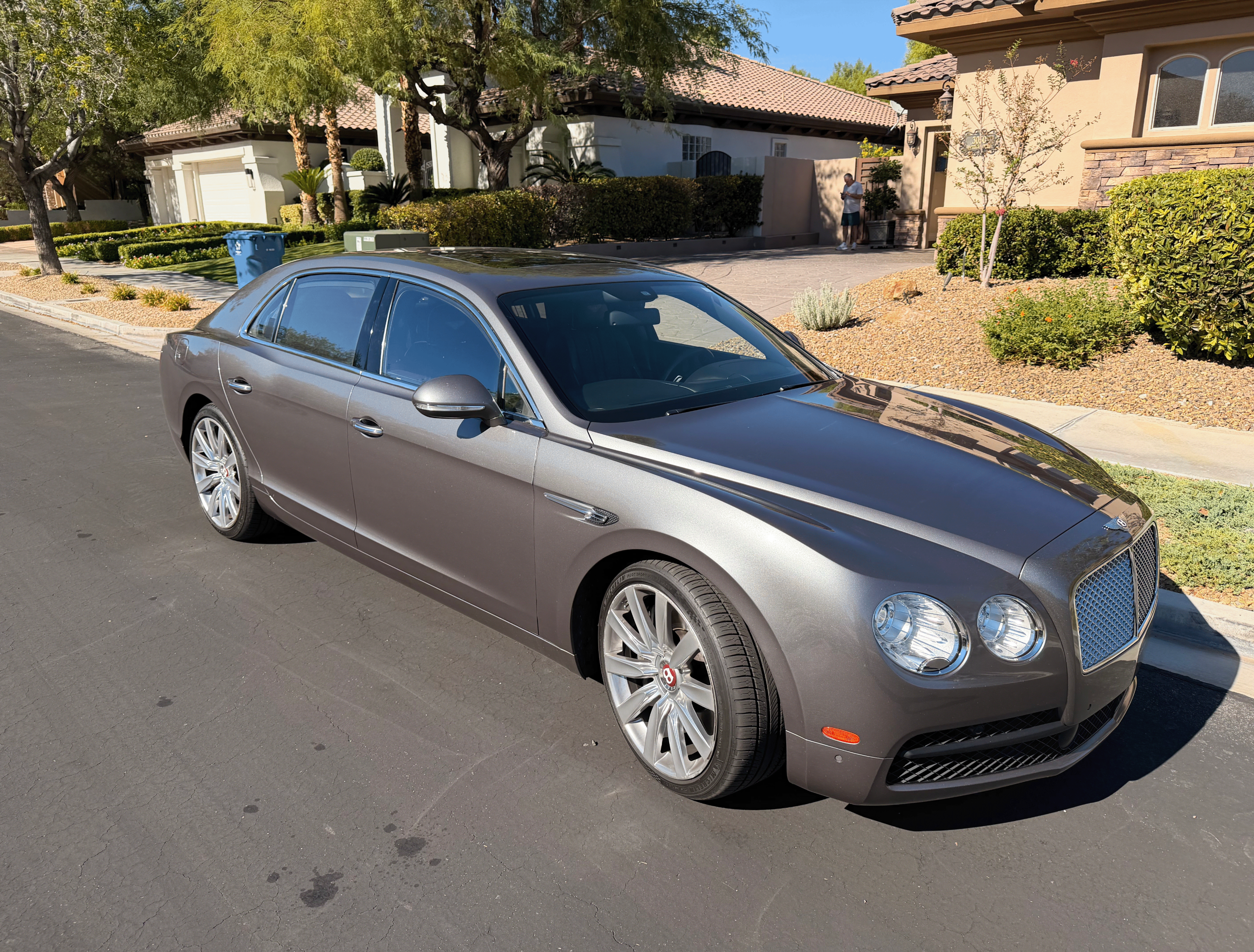 Used 2015 Bentley Flying Spur V8 AWD/4WD image 1